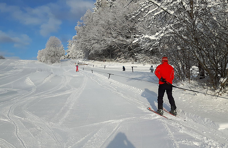 Schlepplift im Skigebiet Mitterdorf Bayern